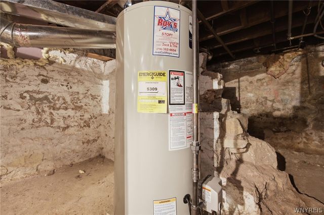 142 Harvey Avenue, Lockport City, NY 14094