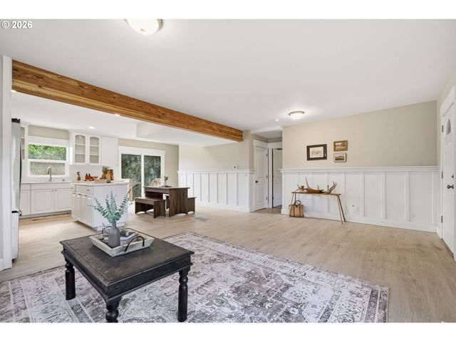 265 N 2ND St, St Helens, OR 97051