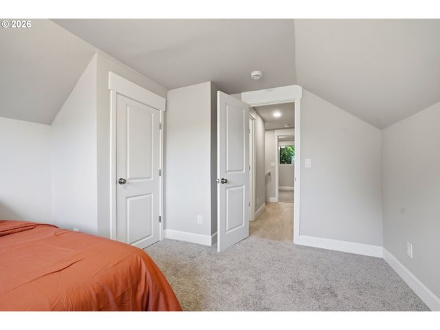 265 N 2ND St, St Helens, OR 97051