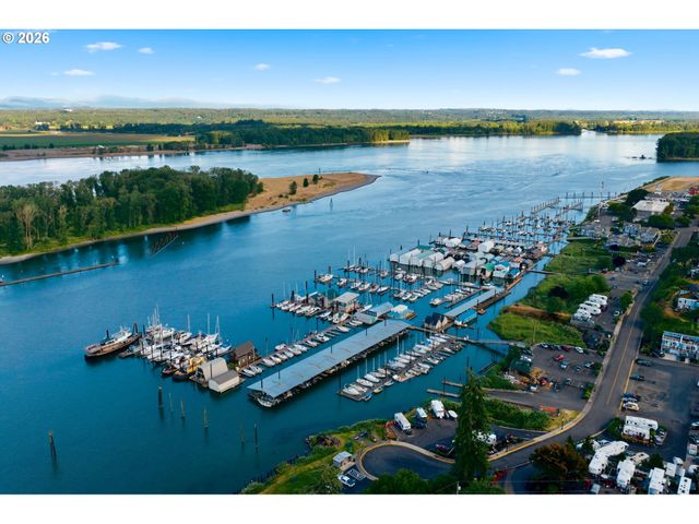 265 N 2ND St, St Helens, OR 97051