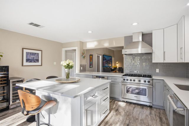 445 Rocky River RD, West Lake Hills, TX 78746