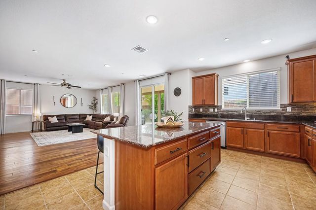 4104 Brick Mason Cir, Roseville, CA 95747