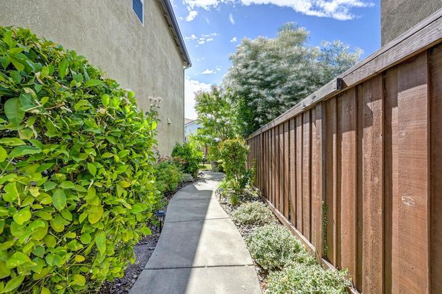 4104 Brick Mason Cir, Roseville, CA 95747