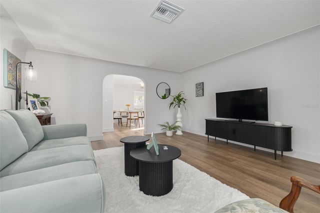 3850 52ND AVENUE N, St Petersburg, FL 33714