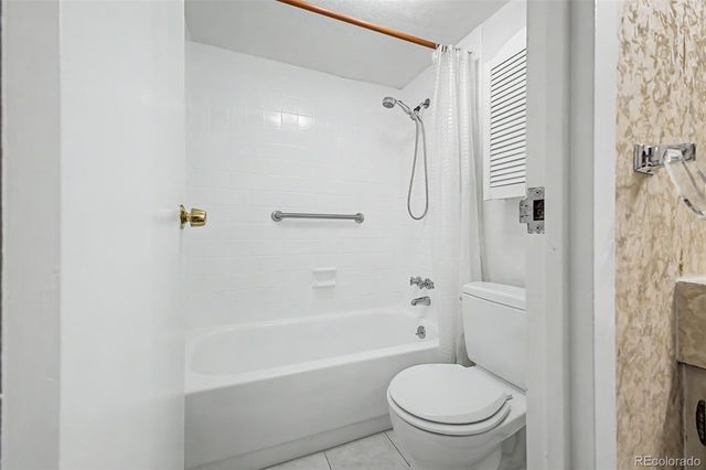 8060 E Girard Avenue 704, Denver, CO 80231