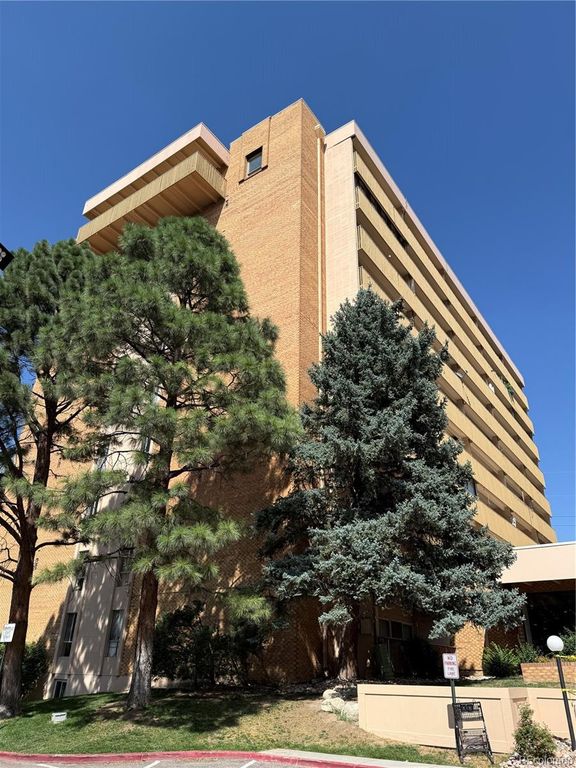 8060 E Girard Avenue 704, Denver, CO 80231