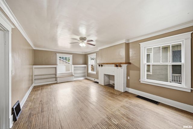 1809 W AYRES Avenue, Peoria, IL 61606