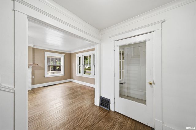 1809 W AYRES Avenue, Peoria, IL 61606