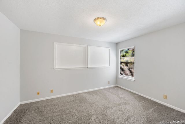 8910 Lost Woods, San Antonio, TX 78240