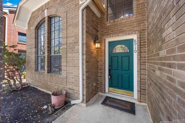 8910 Lost Woods, San Antonio, TX 78240