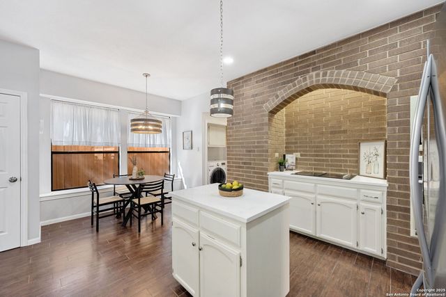 8910 Lost Woods, San Antonio, TX 78240