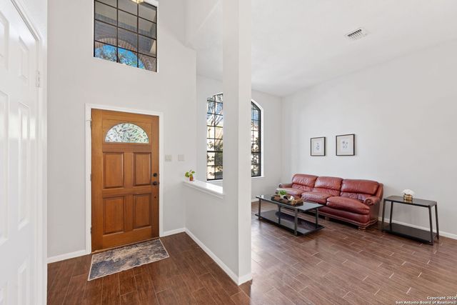 8910 Lost Woods, San Antonio, TX 78240