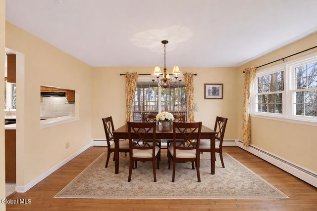 25 Alfred Drive, Colonie, NY 12205
