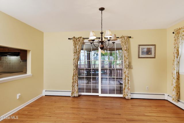 25 Alfred Drive, Colonie, NY 12205