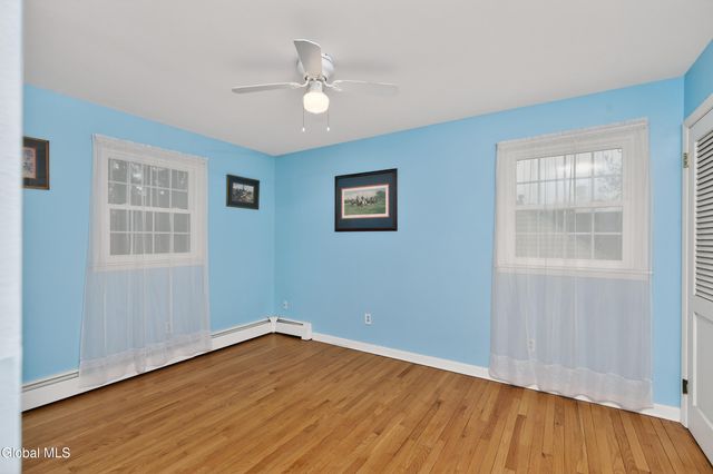 25 Alfred Drive, Colonie, NY 12205