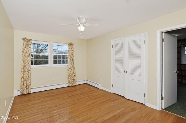 25 Alfred Drive, Colonie, NY 12205