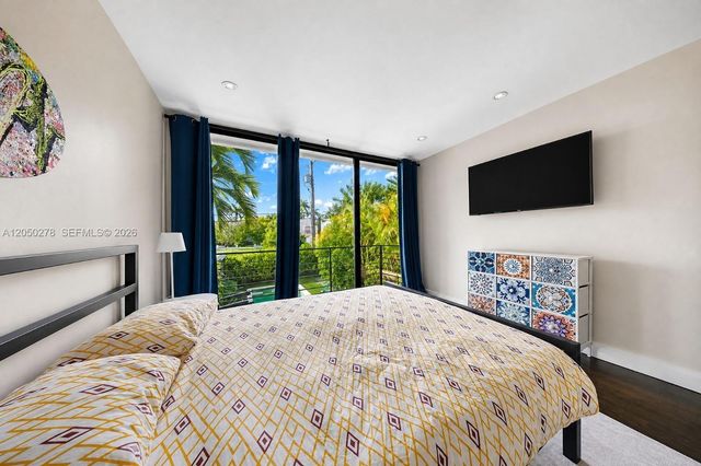 1548 Biarritz Drive, Miami Beach, FL 33141