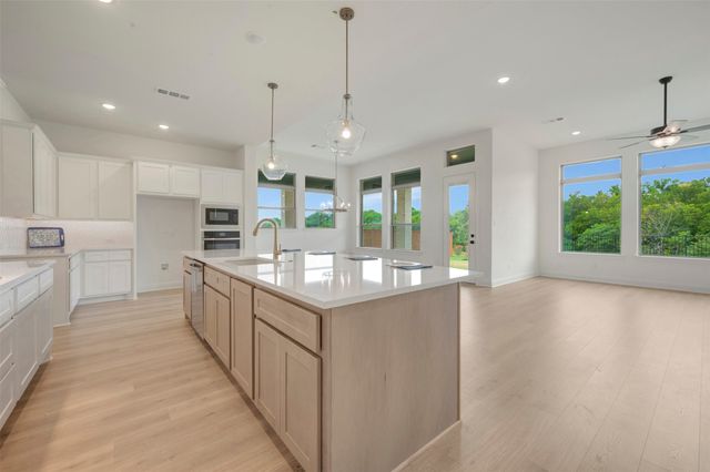 1327 Castello Drive, Fate, TX 75087