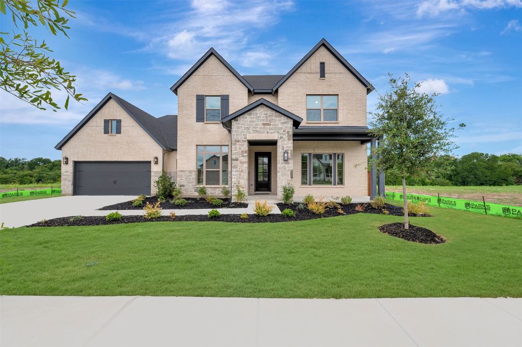 1327 Castello Drive, Fate, TX 75087