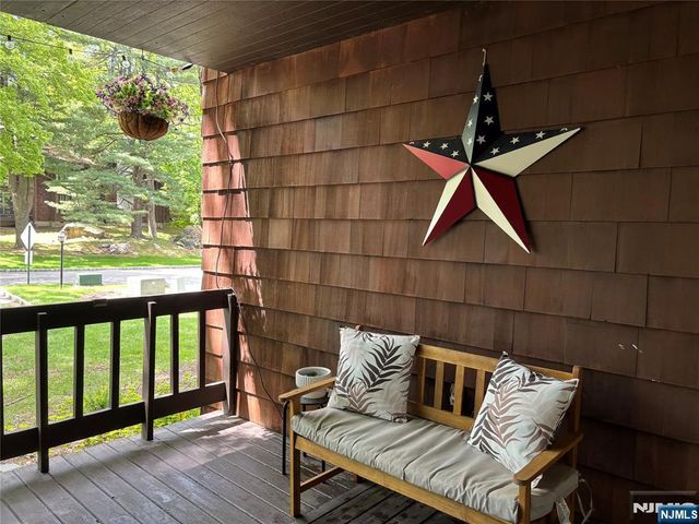 25 Osprey, Hackettstown, NJ 07840