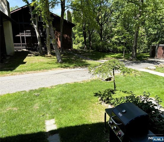 25 Osprey, Hackettstown, NJ 07840