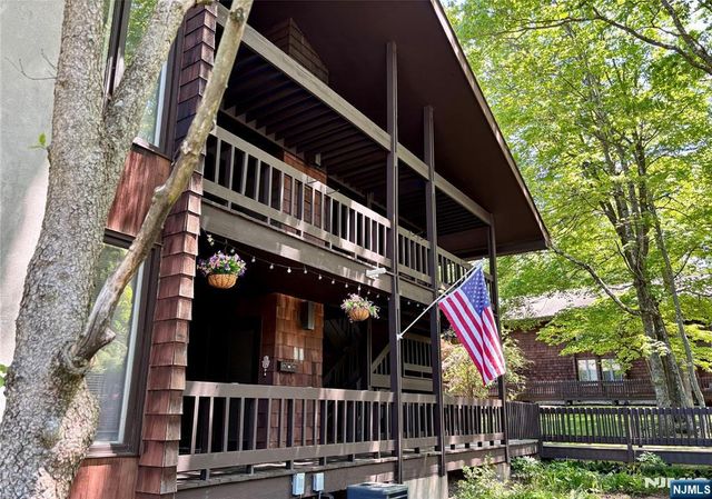 25 Osprey, Hackettstown, NJ 07840