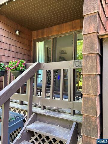 25 Osprey, Hackettstown, NJ 07840