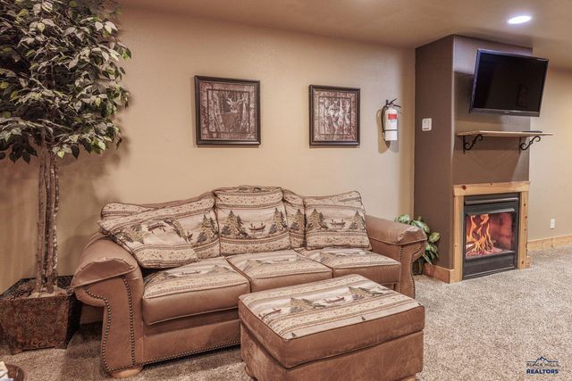 21164 GILDED MOUNTAIN LP, Lead, SD 57754