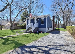 20 Daisy Place, Selden, NY 11784