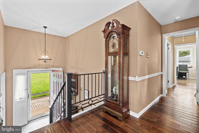 69 CHRISTOPHER DR, Holland, PA 18966