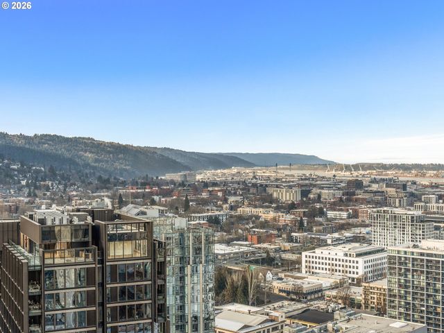 550 Sw 10TH Ave 2602, Portland, OR 97205