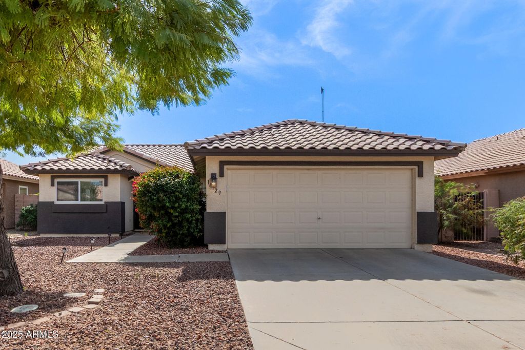 Image 2 of property listing at 16129 W GRANT Street, Goodyear, AZ 85338