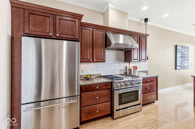 350 N Meridian Street 901, Indianapolis, IN 46204