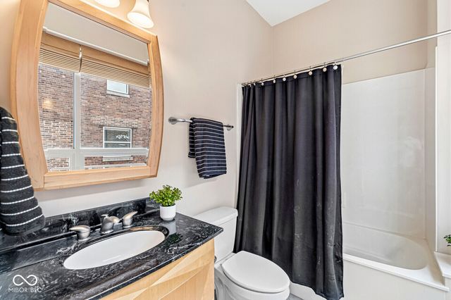 350 N Meridian Street 901, Indianapolis, IN 46204