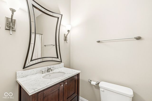 350 N Meridian Street 901, Indianapolis, IN 46204