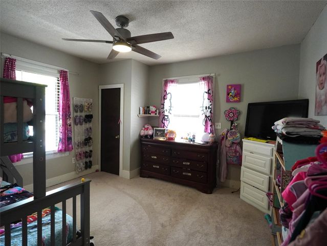 3611 Avenue H, Fort Worth, TX 76105