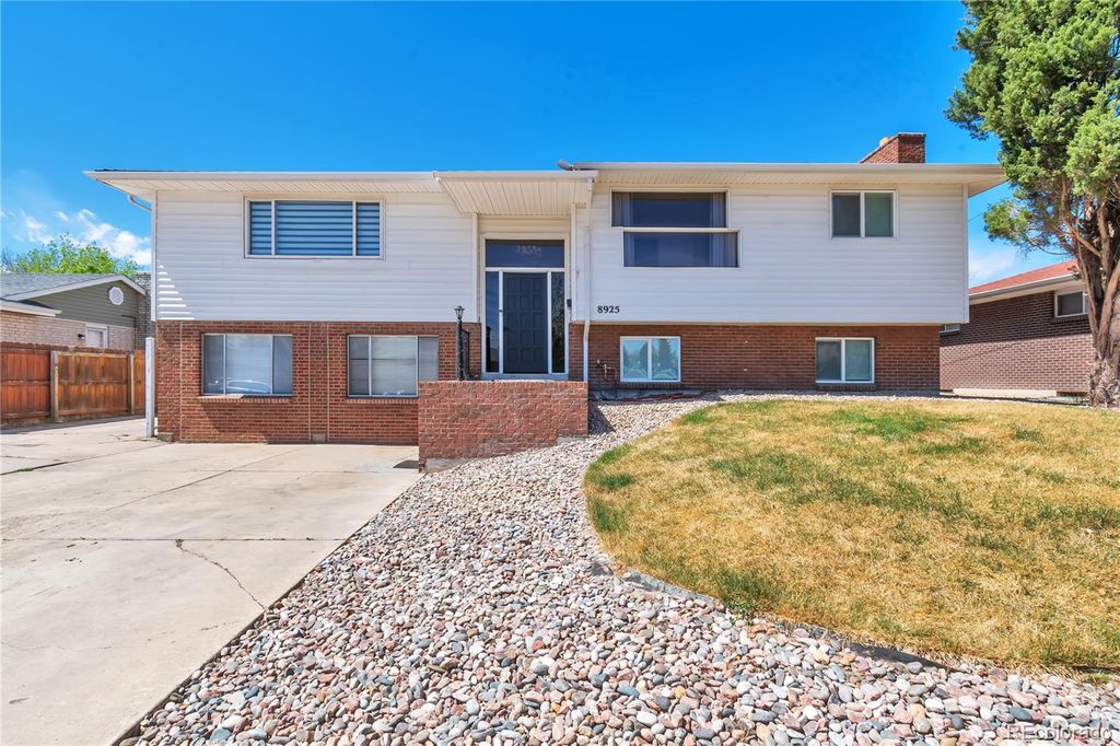 8925 Oakwood Street, Westminster, CO 80031