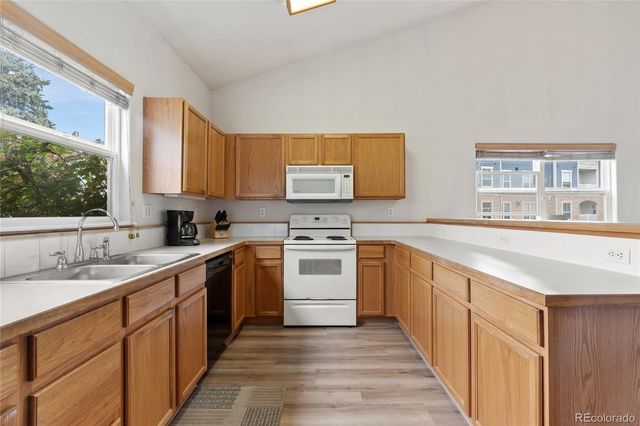 15555 E 40th Avenue 126, Denver, CO 80239