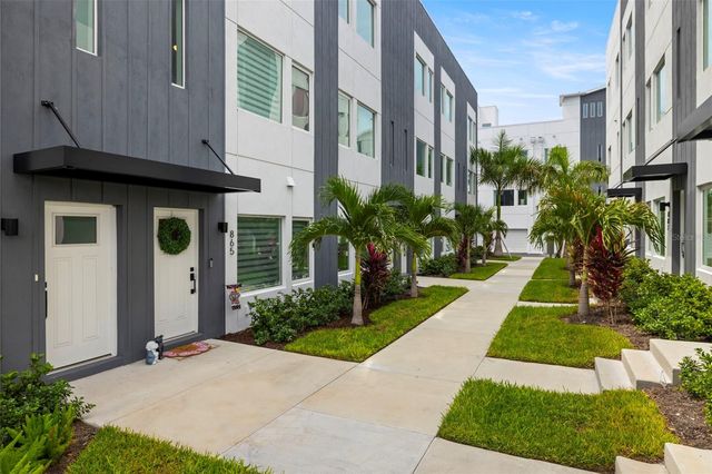 865 S 6 AVENUE S 17, St Petersburg, FL 33701