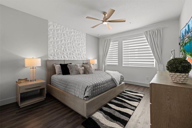 865 S 6 AVENUE S 17, St Petersburg, FL 33701