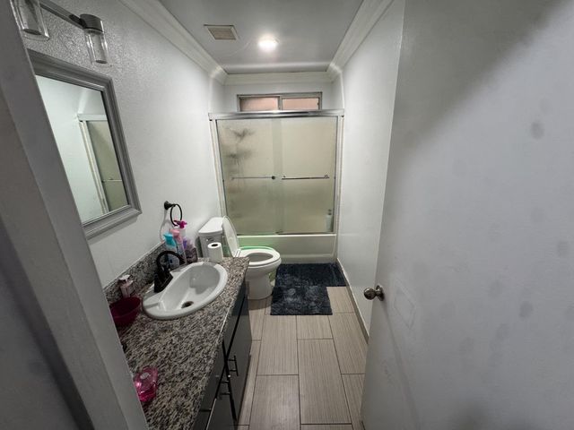 13415 S Vanderburgh Street, Caruthers, CA 93609