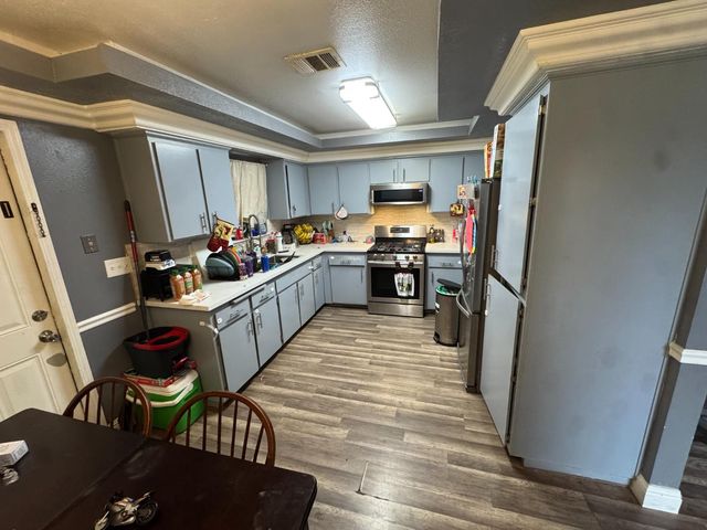 13415 S Vanderburgh Street, Caruthers, CA 93609