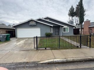 13415 S Vanderburgh Street, Caruthers, CA 93609