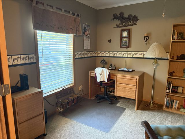 8 BERNWOOD Drive, Mckean, PA 16426