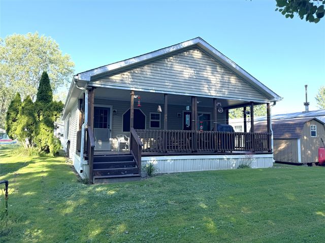 8 BERNWOOD Drive, Mckean, PA 16426