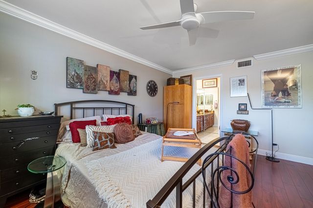 15456 Pembridge Drive 111, Delray Beach, FL 33484