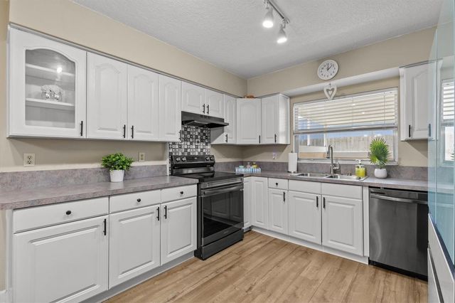 1581 AMBERLEA DRIVE S, Dunedin, FL 34698