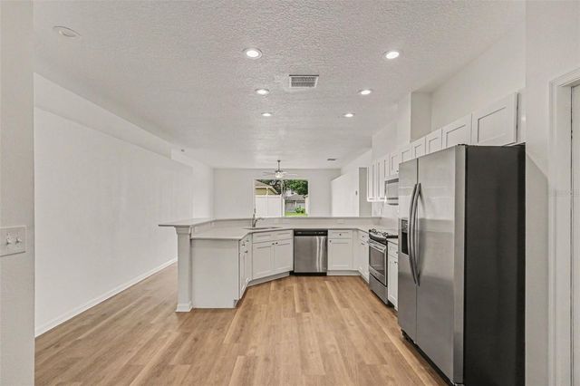 2565 SKIF DRIVE, Orlando, FL 32812