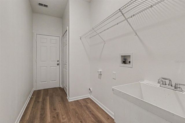 2565 SKIF DRIVE, Orlando, FL 32812