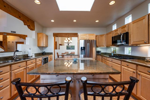 1408 Wilkes Way SE, Rio Rancho, NM 87124
